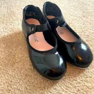 Girls’ size 10M (for 4 or 5 year old) dance tap shoes